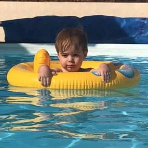 Meet your Posher, Ambur